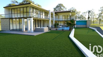 Land of 5,320 m² in La Celle (83170)