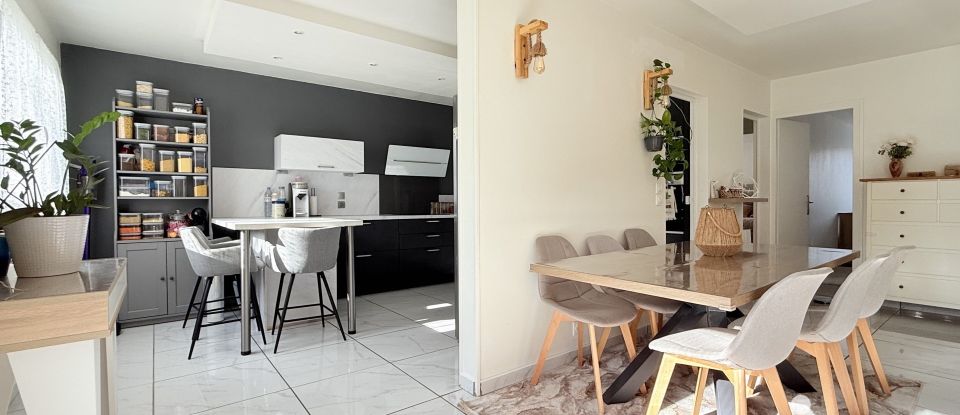 Appartement 4 pièces de 83 m² à Échirolles (38130)