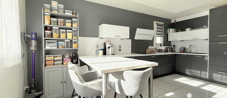 Appartement 4 pièces de 83 m² à Échirolles (38130)