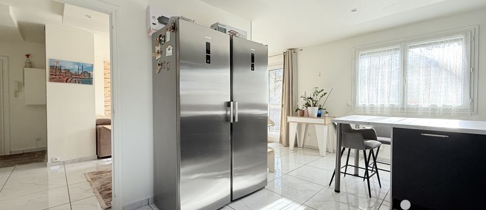 Appartement 4 pièces de 83 m² à Échirolles (38130)