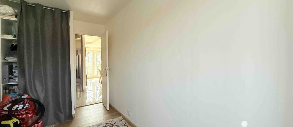 Appartement 4 pièces de 83 m² à Échirolles (38130)