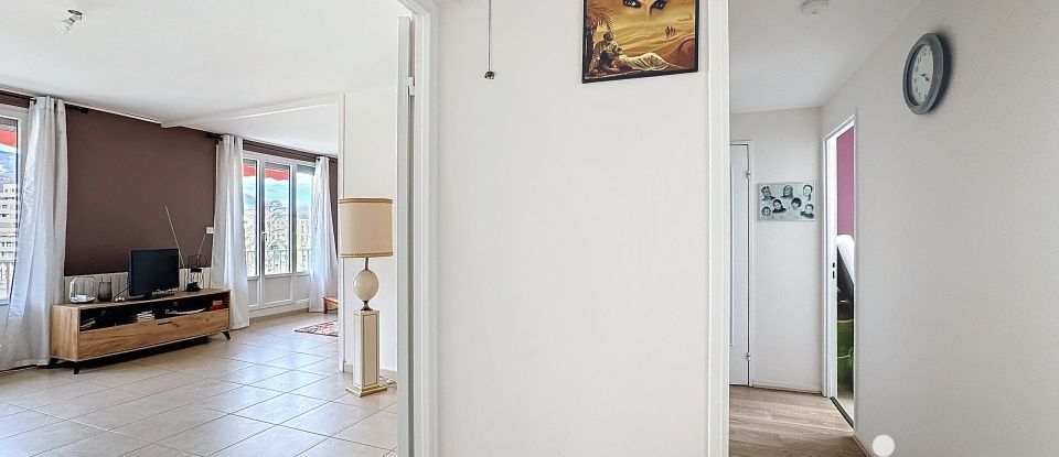Appartement 4 pièces de 72 m² à Le Pont-de-Claix (38800)