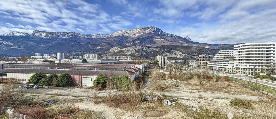 Appartement 4 pièces de 72 m² à Le Pont-de-Claix (38800)