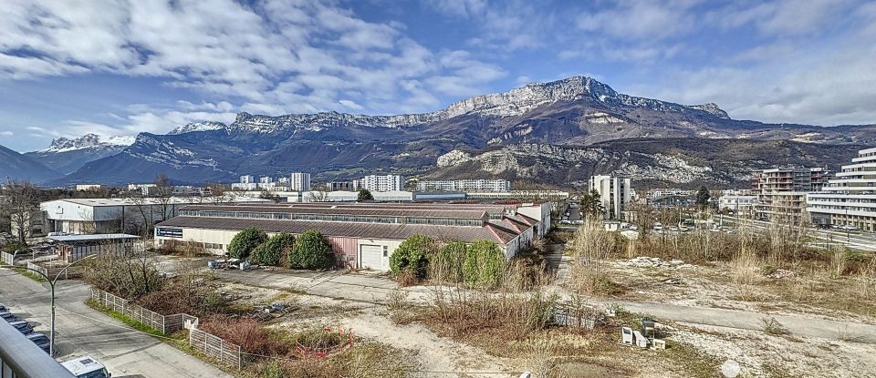Appartement 4 pièces de 72 m² à Le Pont-de-Claix (38800)