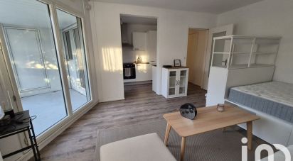 Studio 1 room of 34 m² in Rezé (44400)