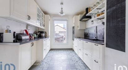 House 5 rooms of 93 m² in Morangis (91420)