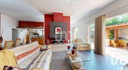 Maison traditionnelle 10 pièces de 293 m² à Saint-Sauveur (31790)