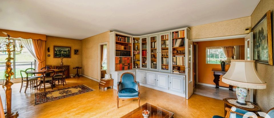 Apartment 5 rooms of 112 m² in Sèvres (92310)