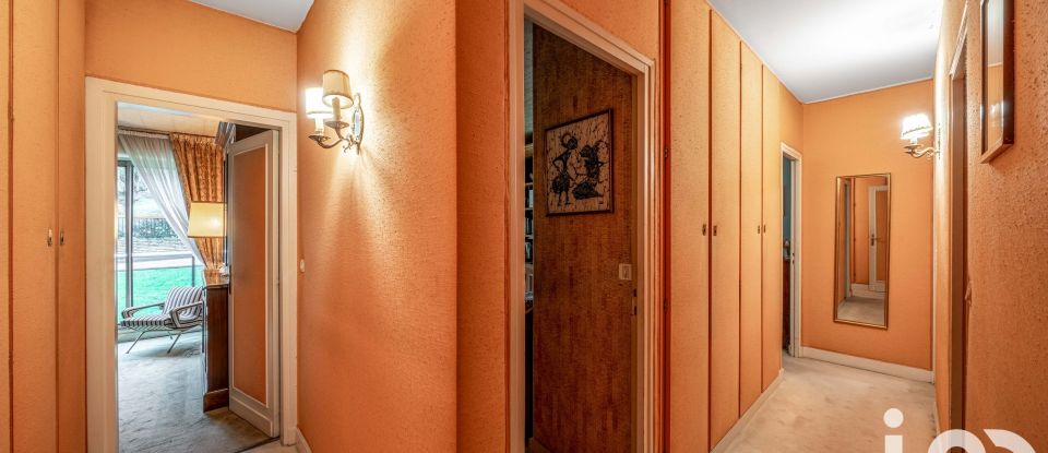 Apartment 5 rooms of 112 m² in Sèvres (92310)