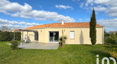Pavilion 5 rooms of 115 m² in Petosse (85570)