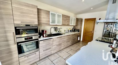 House 8 rooms of 228 m² in Linas (91310)