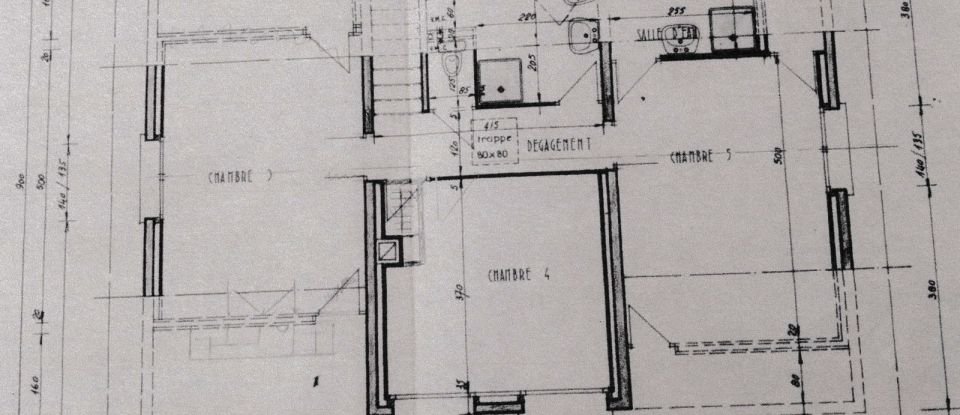 House 7 rooms of 169 m² in Claix (38640)