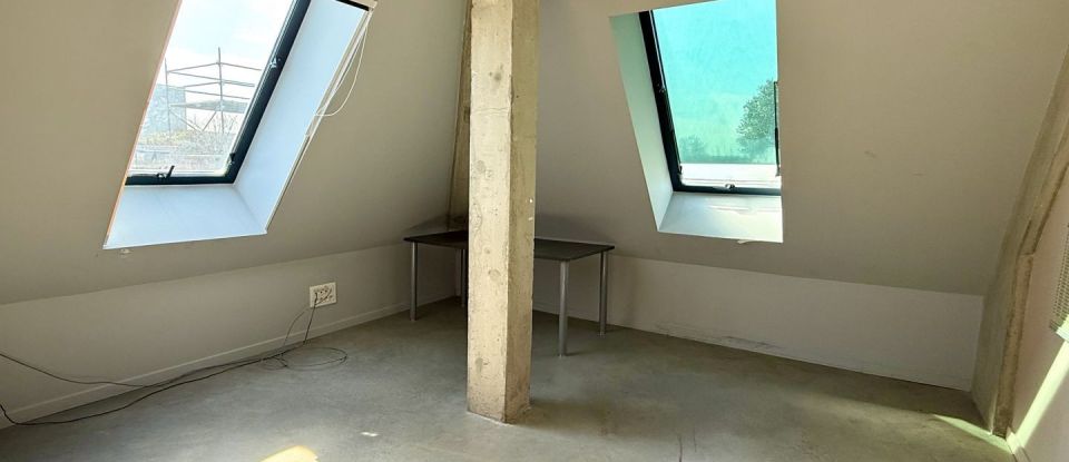 Bureaux de 435 m² à Pierrelatte (26700)