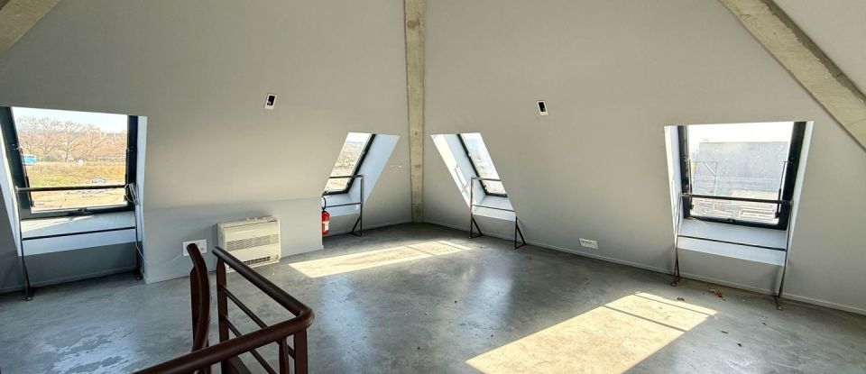 Bureaux de 435 m² à Pierrelatte (26700)