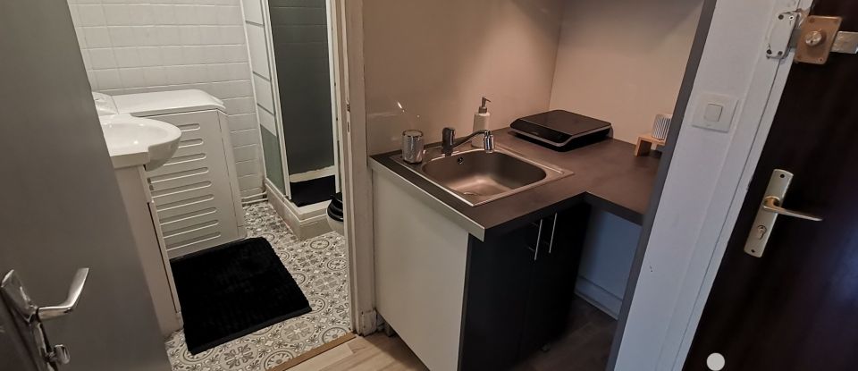 Studio 1 room of 17 m² in Charenton-le-Pont (94220)
