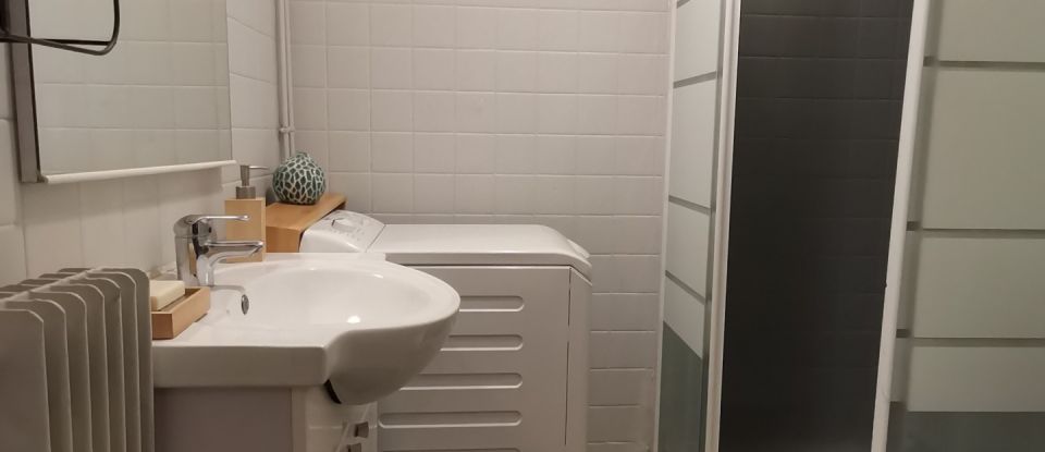 Studio 1 room of 17 m² in Charenton-le-Pont (94220)