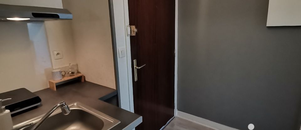 Studio 1 room of 17 m² in Charenton-le-Pont (94220)