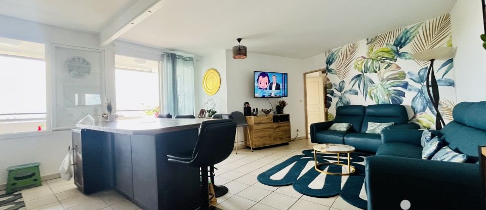 Apartment 3 rooms of 64 m² in Saint-Denis (97490)