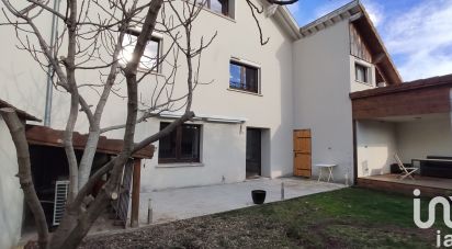 Village house 8 rooms of 205 m² in Le Grand-Lemps (38690)