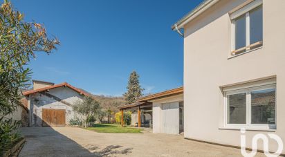House 6 rooms of 130 m² in Tullins (38210)