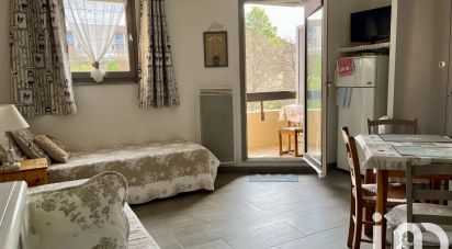 Apartment 1 room of 17 m² in Gréoux-les-Bains (04800)