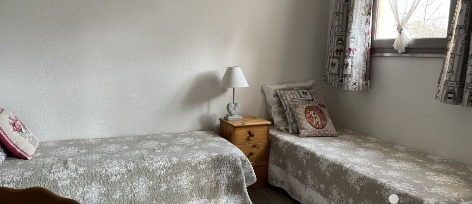 Apartment 1 room of 17 m² in Gréoux-les-Bains (04800)