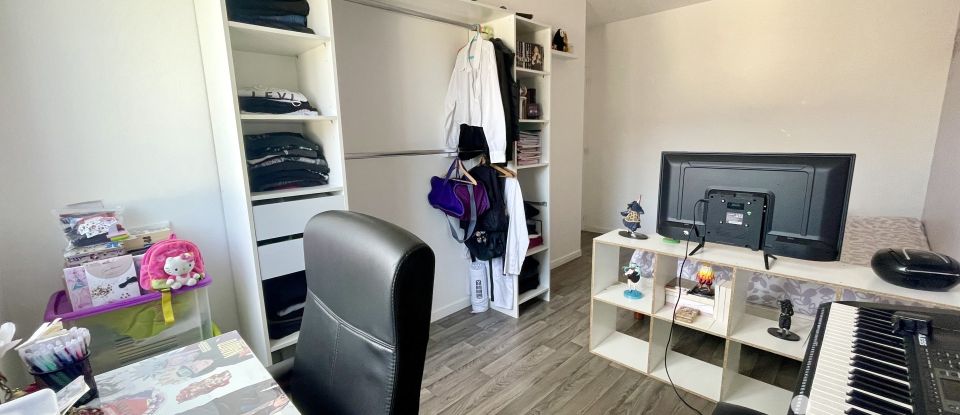 House 4 rooms of 80 m² in Saint-Étienne-de-Montluc (44360)