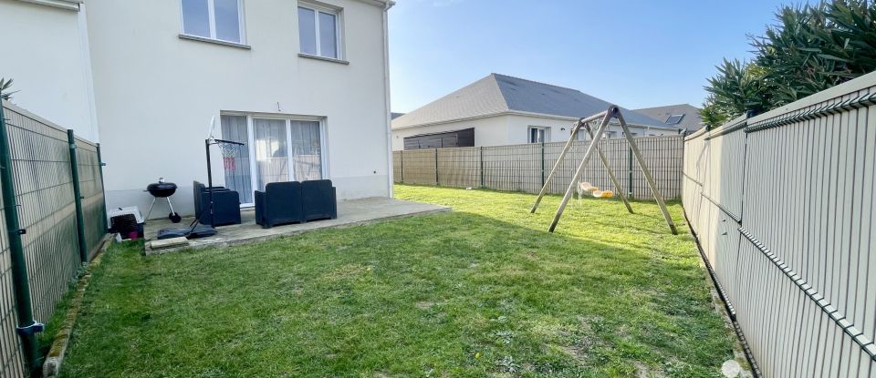 House 4 rooms of 80 m² in Saint-Étienne-de-Montluc (44360)