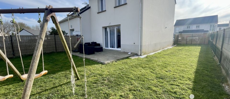House 4 rooms of 80 m² in Saint-Étienne-de-Montluc (44360)