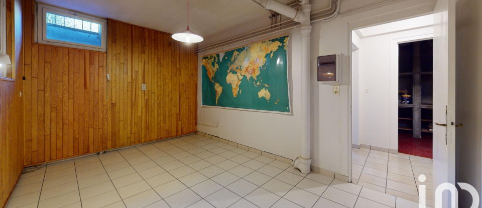 Architectural house 8 rooms of 188 m² in Clermont-Ferrand (63100)