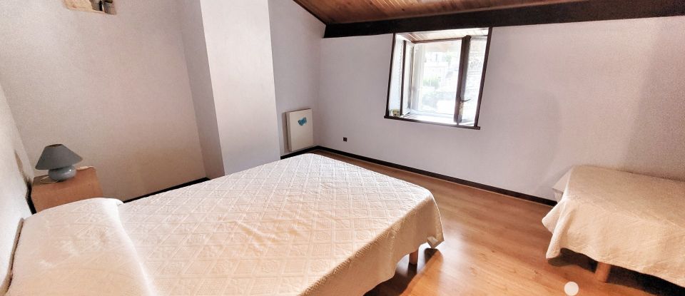 Maison de village 4 pièces de 90 m² à Dornas (07160)