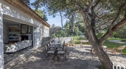 House 6 rooms of 168 m² in La Seyne-sur-Mer (83500)