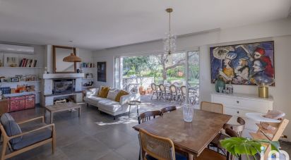 House 6 rooms of 168 m² in La Seyne-sur-Mer (83500)