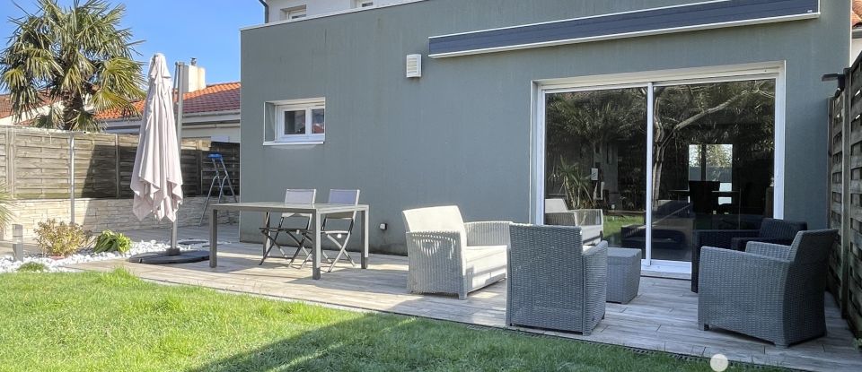 Maison 5 pièces de 110 m² à Saint-Sébastien-sur-Loire (44230)