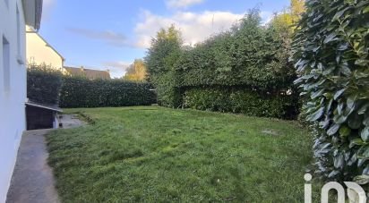 Maison traditionnelle 6 pièces de 135 m² à Carhaix-Plouguer (29270)
