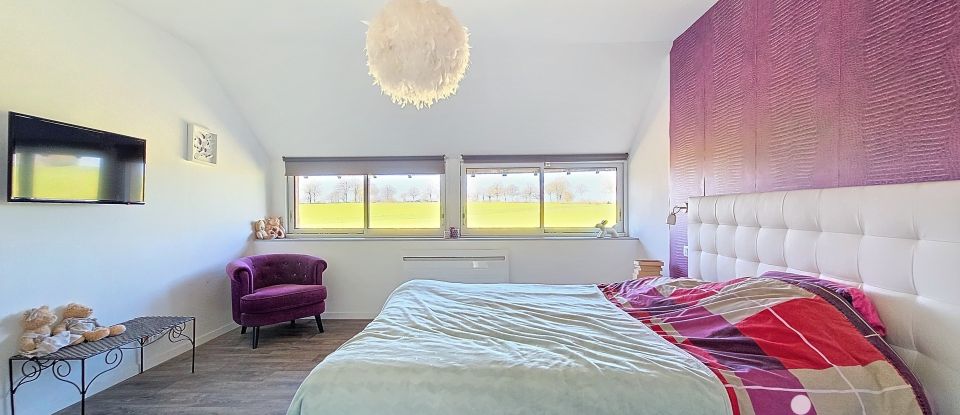 Longere 6 rooms of 215 m² in Val-d'Izé (35450)