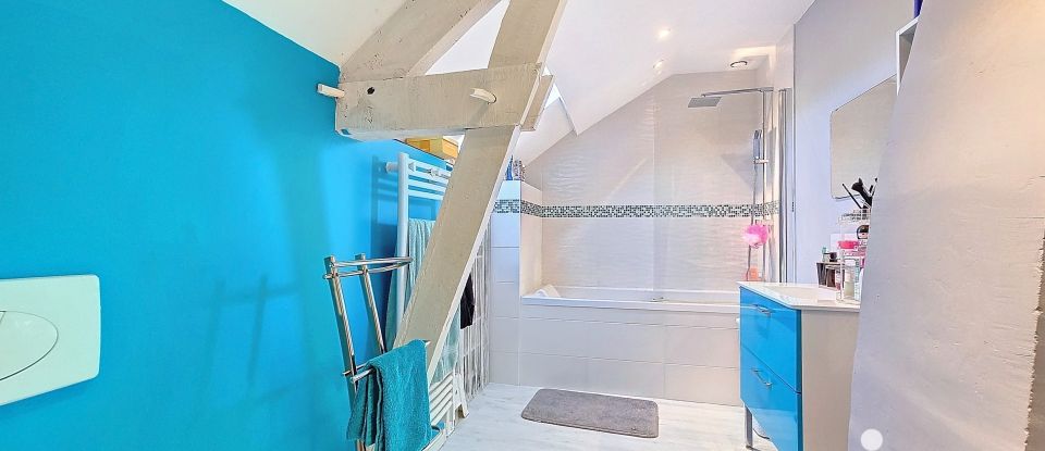 Longere 6 rooms of 215 m² in Val-d'Izé (35450)