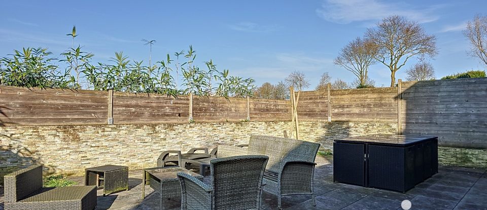 Longere 6 rooms of 215 m² in Val-d'Izé (35450)