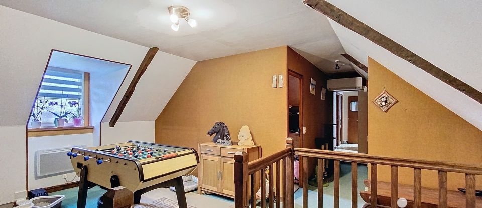 Longere 6 rooms of 154 m² in La Motte (22600)