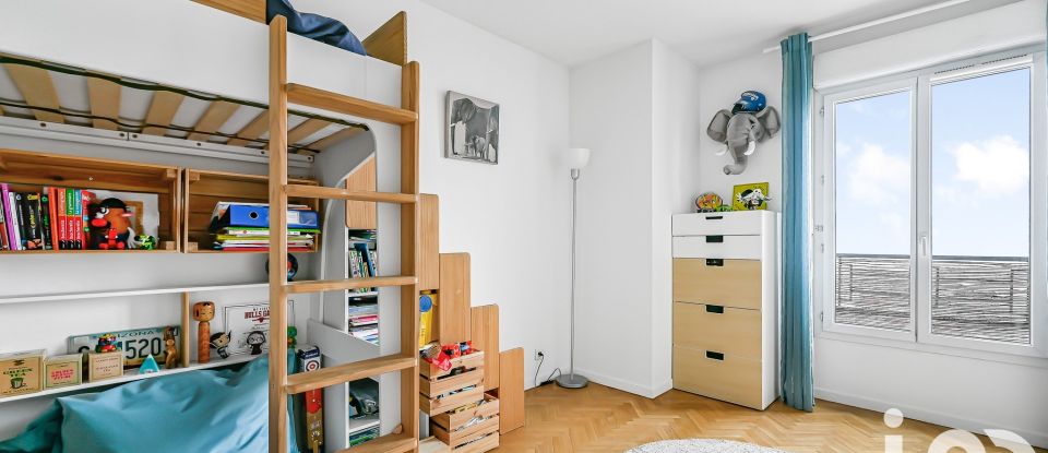 Apartment 4 rooms of 94 m² in Courbevoie (92400)