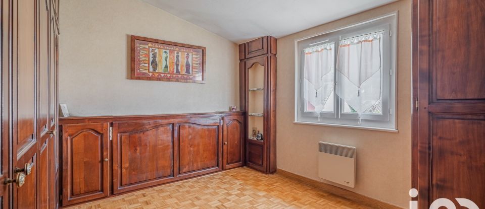 House 4 rooms of 81 m² in Sassenage (38360)