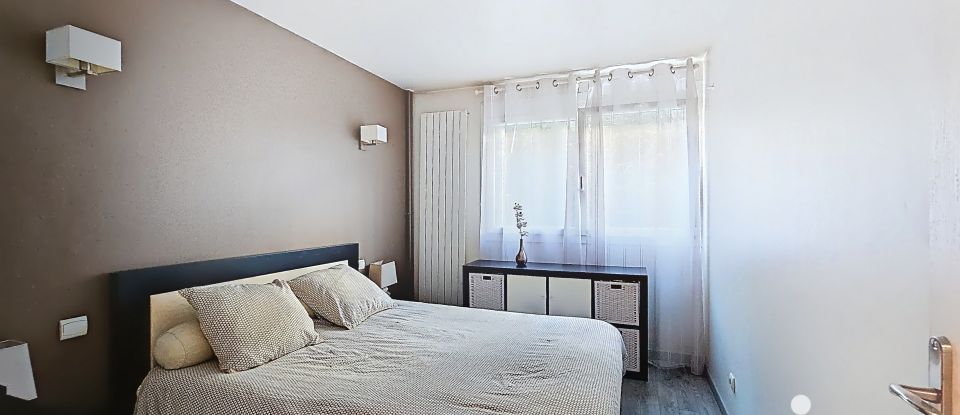 Apartment 3 rooms of 74 m² in Saint-Maurice (94410)