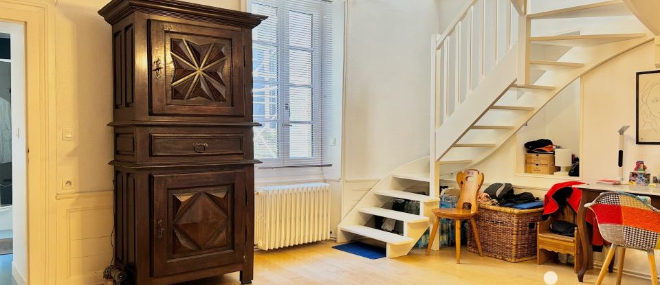 Duplex 4 rooms of 113 m² in Vannes (56000)
