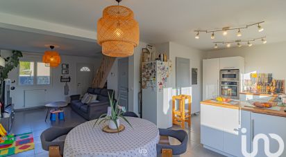 Maison 5 pièces de 90 m² à Aulnay-sur-Mauldre (78126)