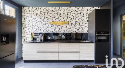 Apartment 3 rooms of 100 m² in Nice (06100)