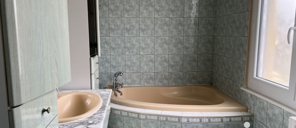 Maison 6 pièces de 88 m² à Sanvignes-les-Mines (71410)