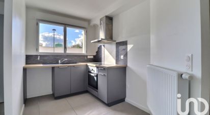 Apartment 4 rooms of 65 m² in Villenave-d'Ornon (33140)