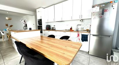 Appartement 4 pièces de 100 m² à Andrézieux-Bouthéon (42160)