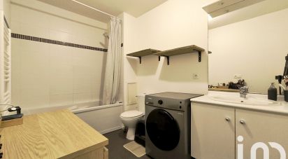 Apartment 2 rooms of 54 m² in Bordeaux (33800)