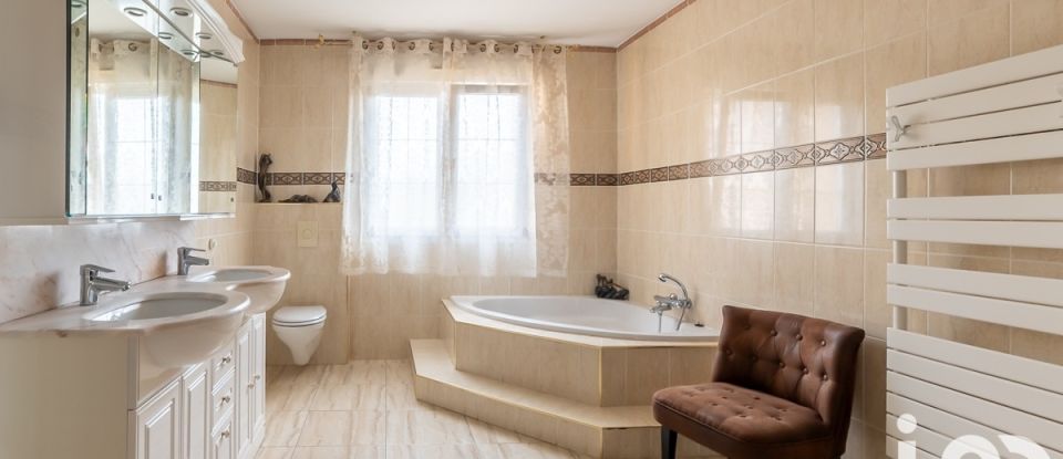 House 5 rooms of 140 m² in Vitry-sur-Orne (57185)